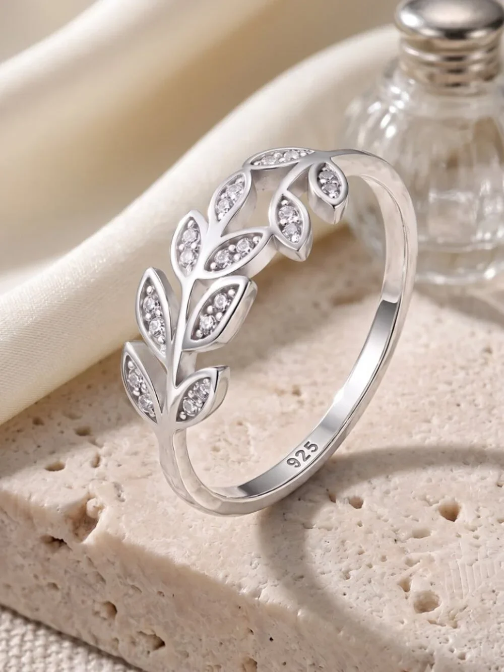 925 Sterling Silver Cubic Zirconia Leaf Vine Botanical Ring Cottagecore Size 8